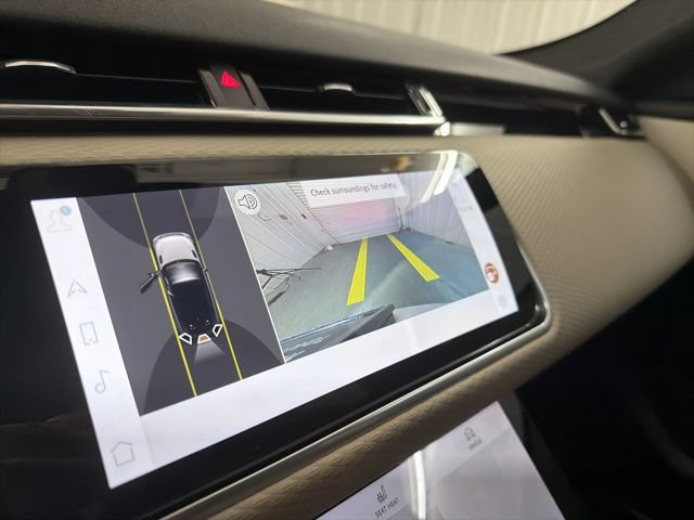 Certified 2022 Land Rover Range Rover Velar R-Dynamic S AWD/4WD image 30