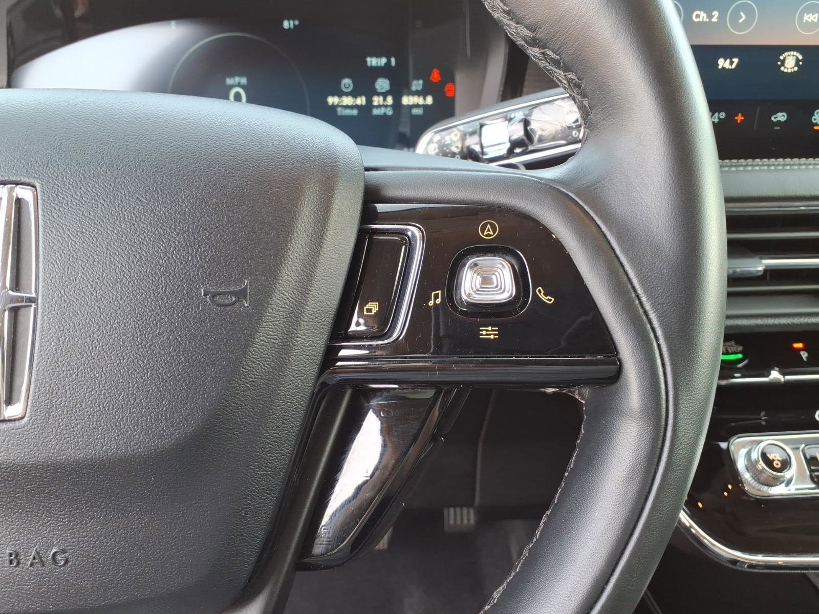 Used 2023 Lincoln Corsair Reserve w/ Jet Appearance Package image 19