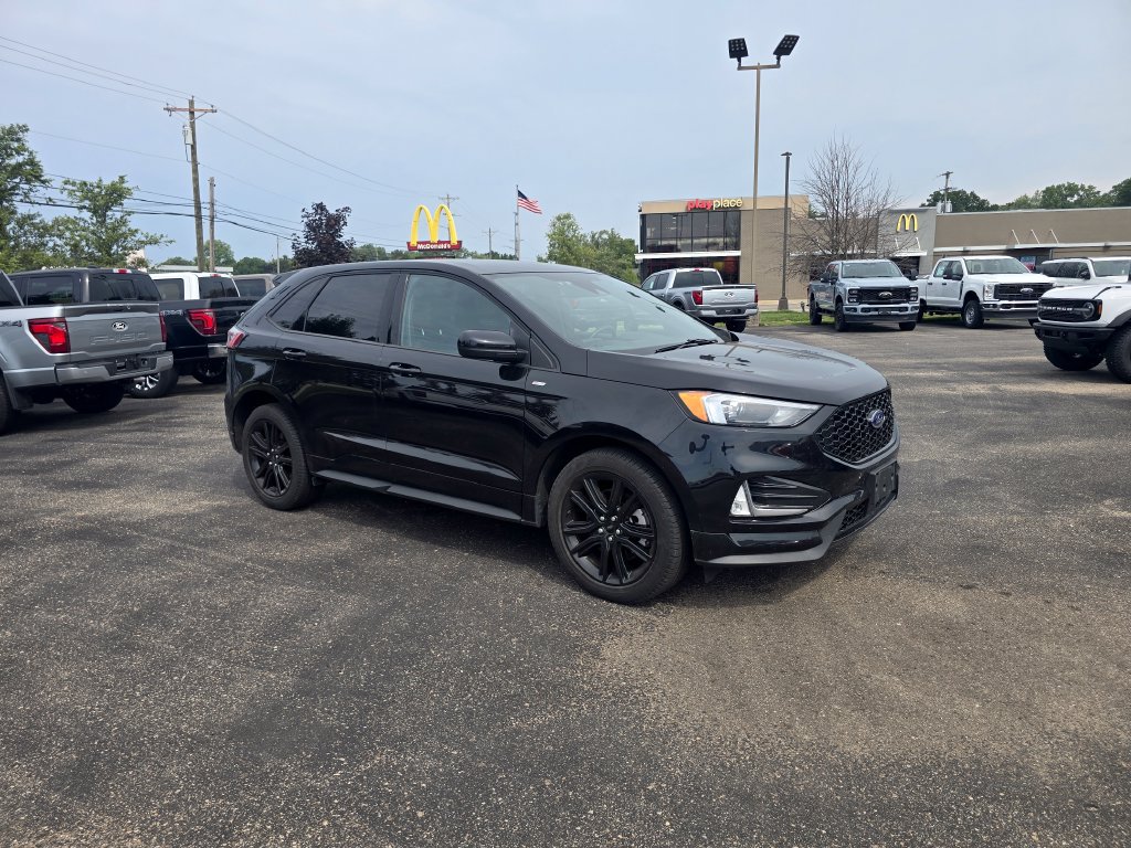 Certified 2023 Ford Edge ST-Line AWD/4WD image 7