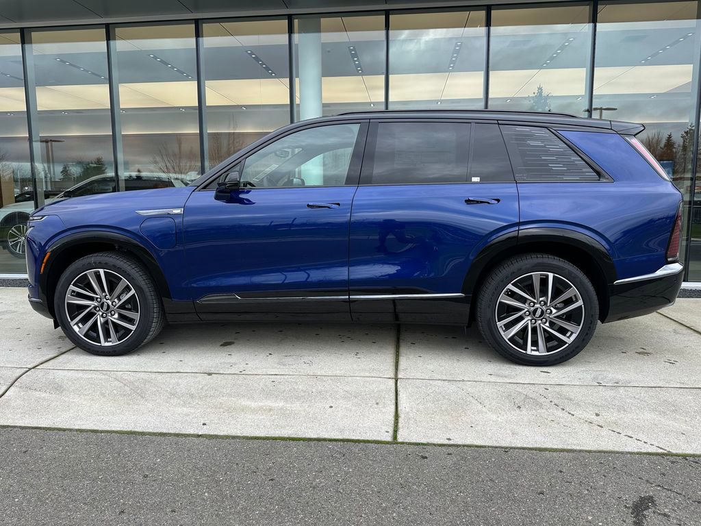 New 2026 Cadillac Vistiq Sport image 2