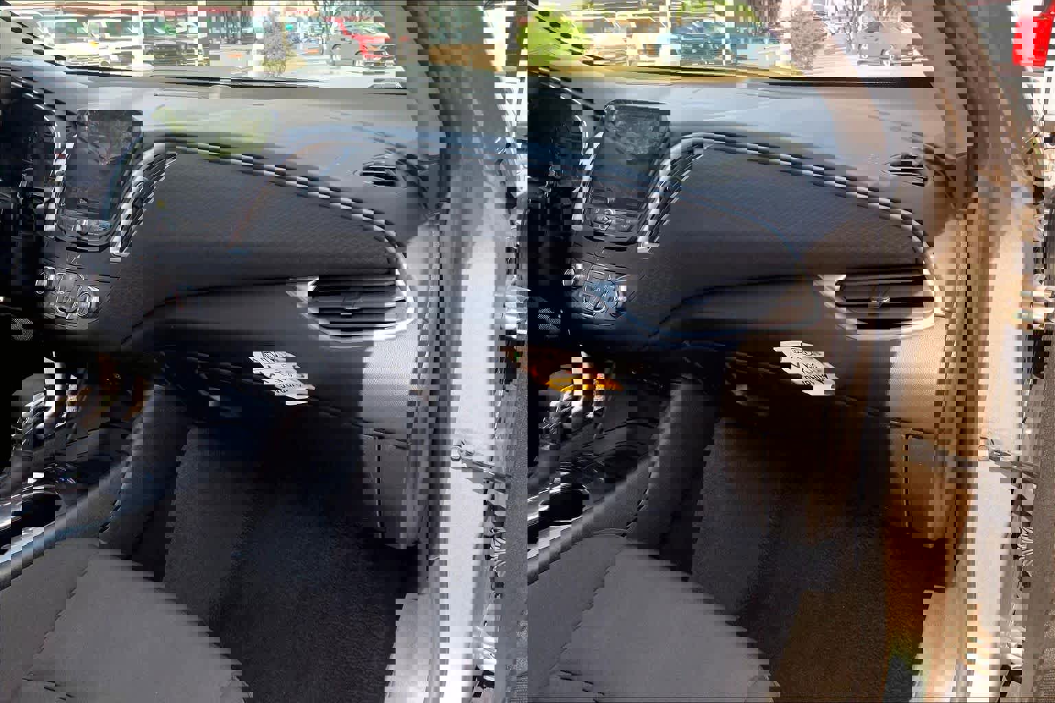 Used 2025 Chevrolet Malibu LS FWD image 19