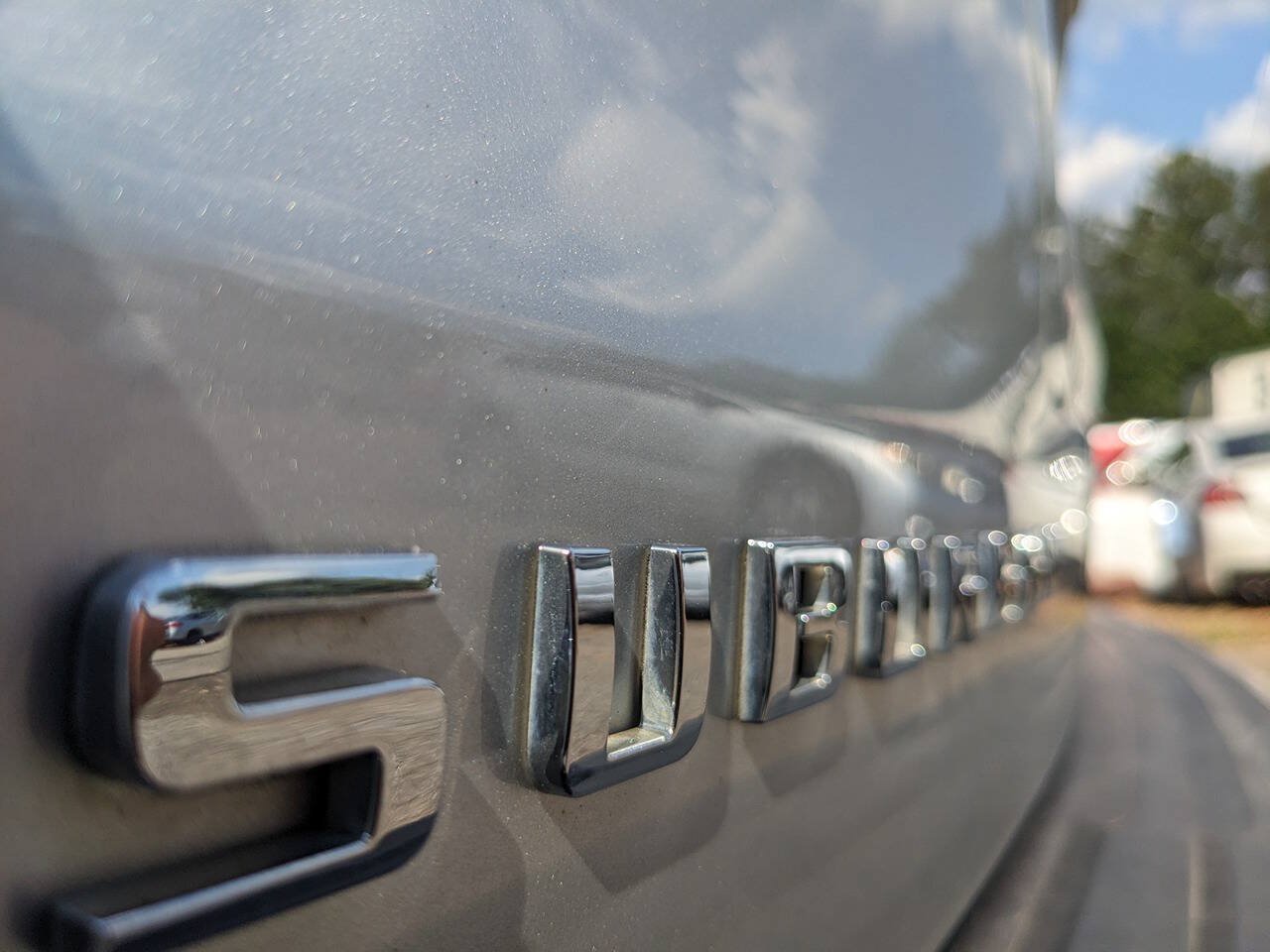 Used 2015 Chevrolet Suburban LT RWD image 29