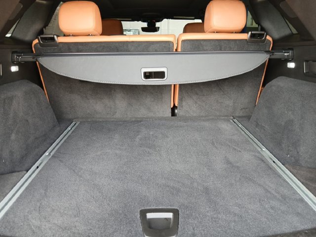 Used 2024 Cadillac XT5 Premium Luxury w/ Technology Package FWD image 5