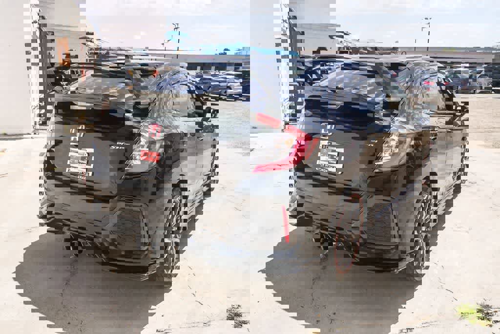 Used 2017 Honda Civic Sport image 9