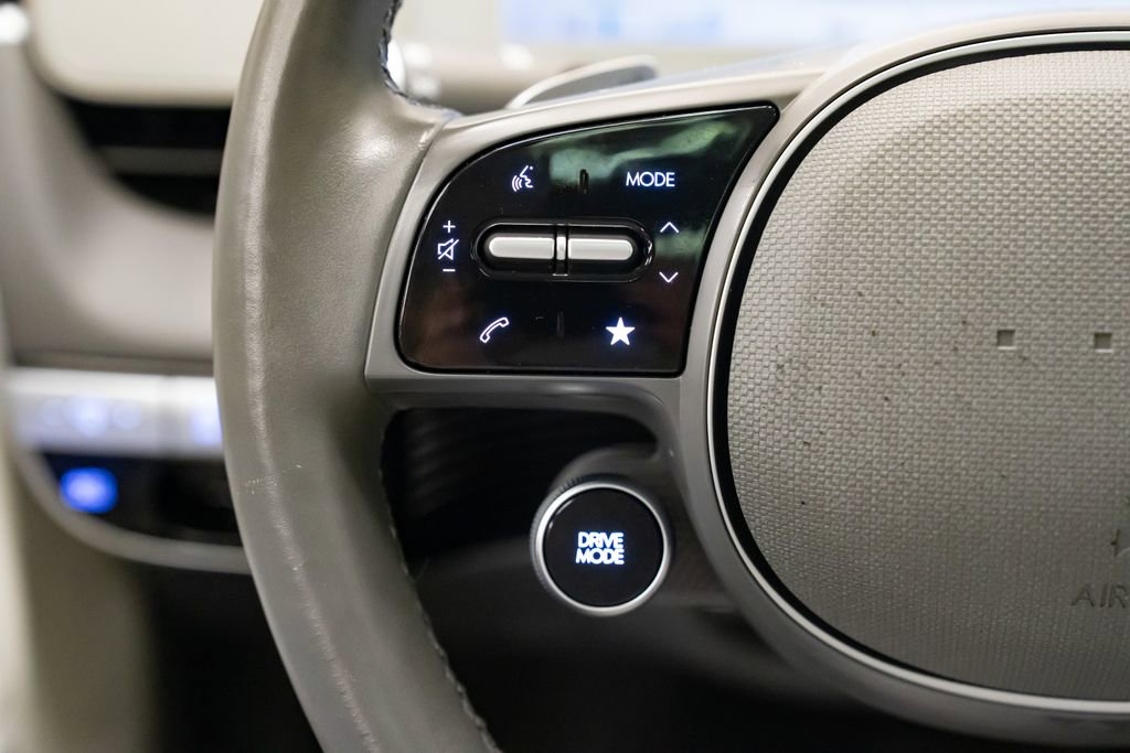 Used 2024 Hyundai Ioniq 5 Limited image 16