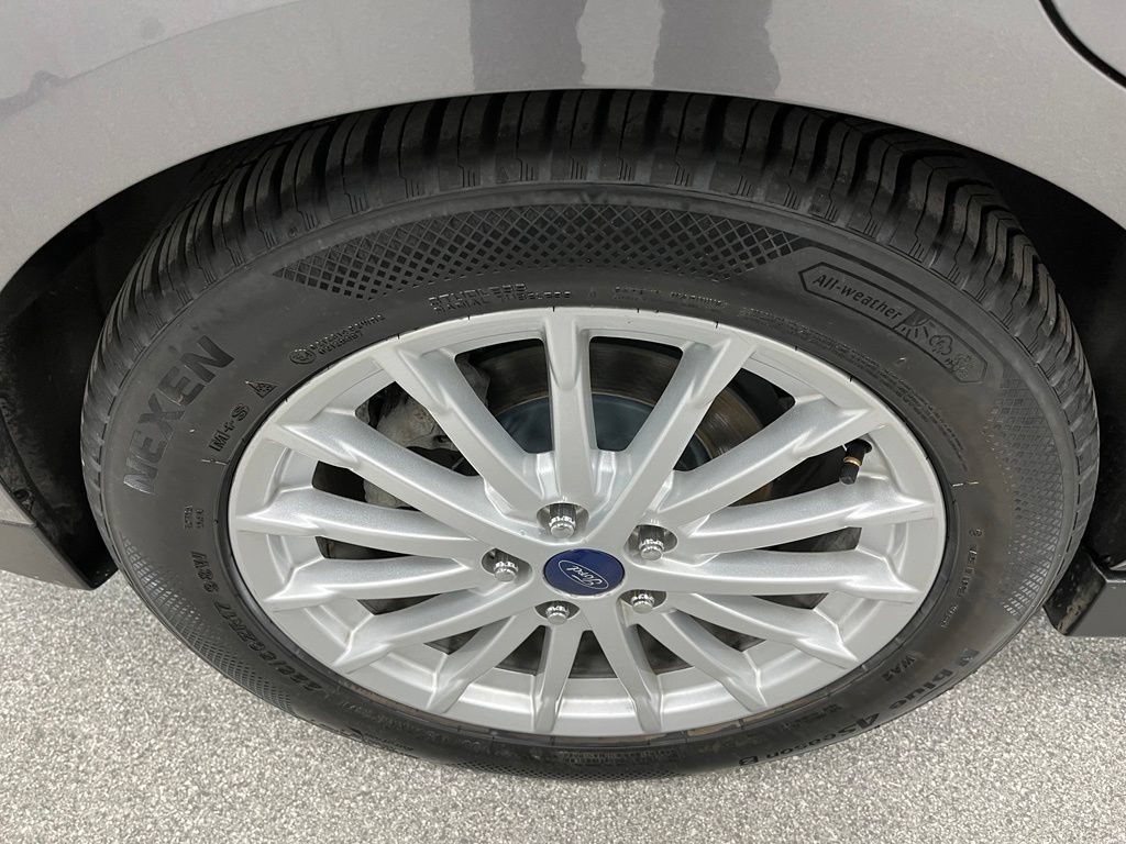 Used 2014 Ford C-MAX SEL w/ Equipment Group 302A FWD image 17