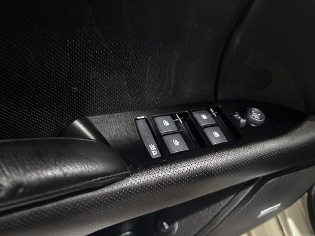 Used 2013 Cadillac XTS Luxury image 11