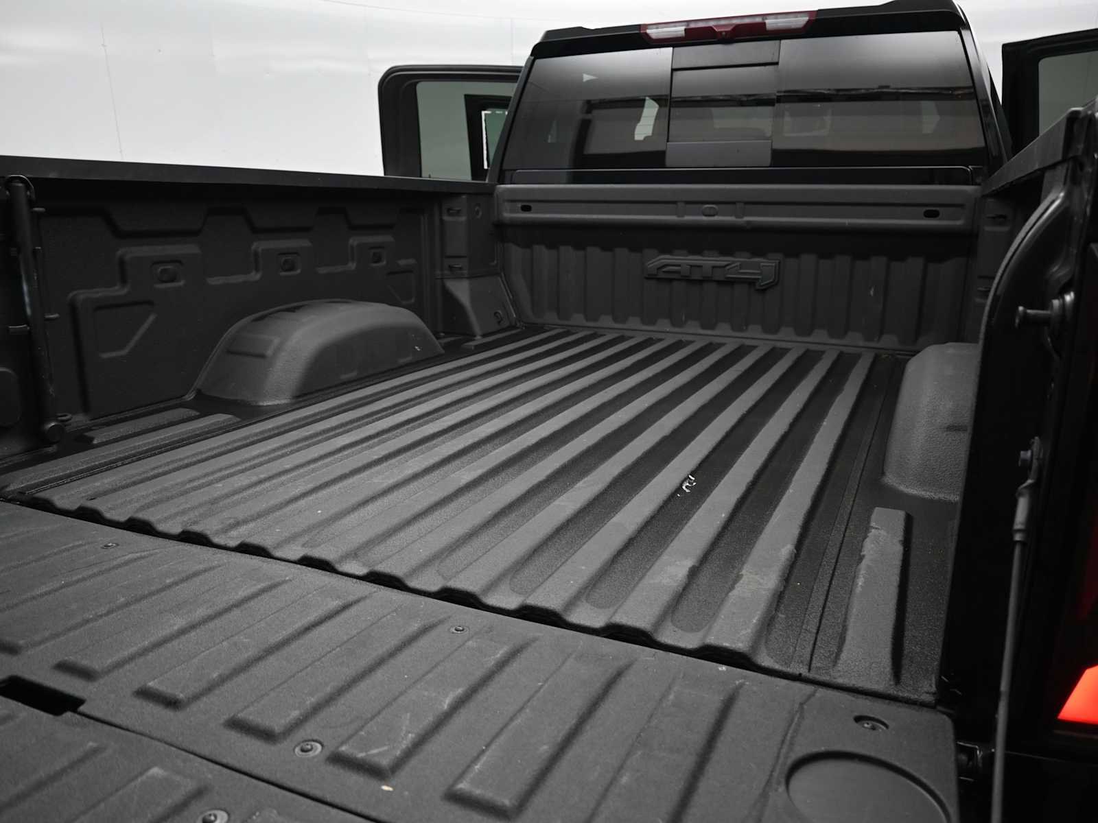 Used 2024 GMC Sierra 2500 AT4 w/ AT4 Preferred Package AWD/4WD image 18