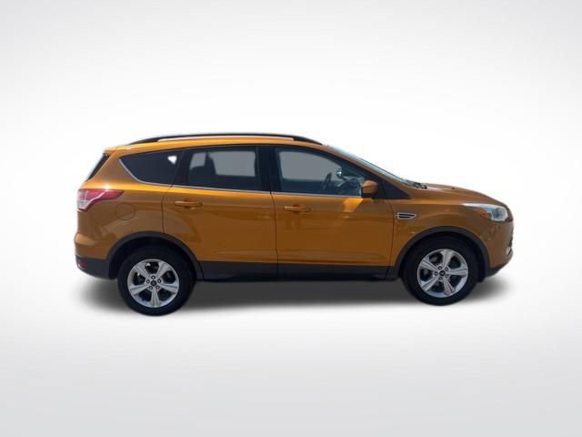 Used 2016 Ford Escape SE w/ Equipment Group 201A FWD image 6