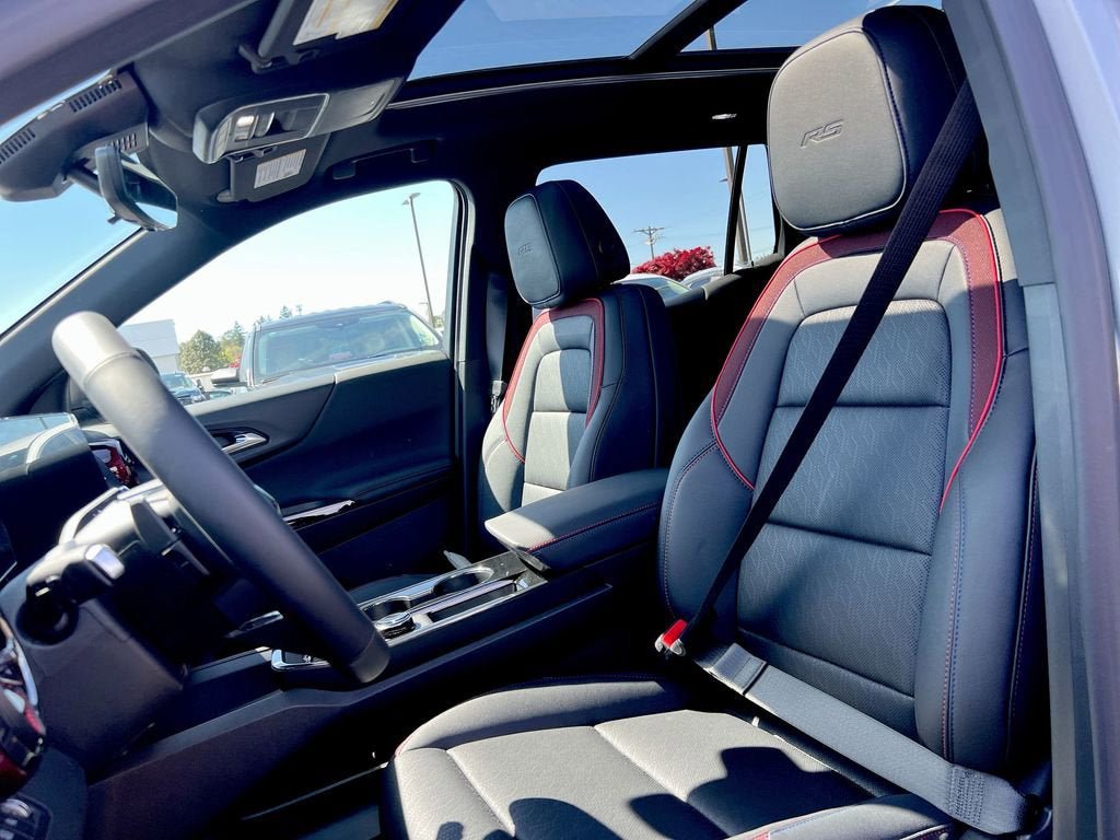 New 2026 Chevrolet Equinox RS w/ Convenience Package III AWD/4WD image 17