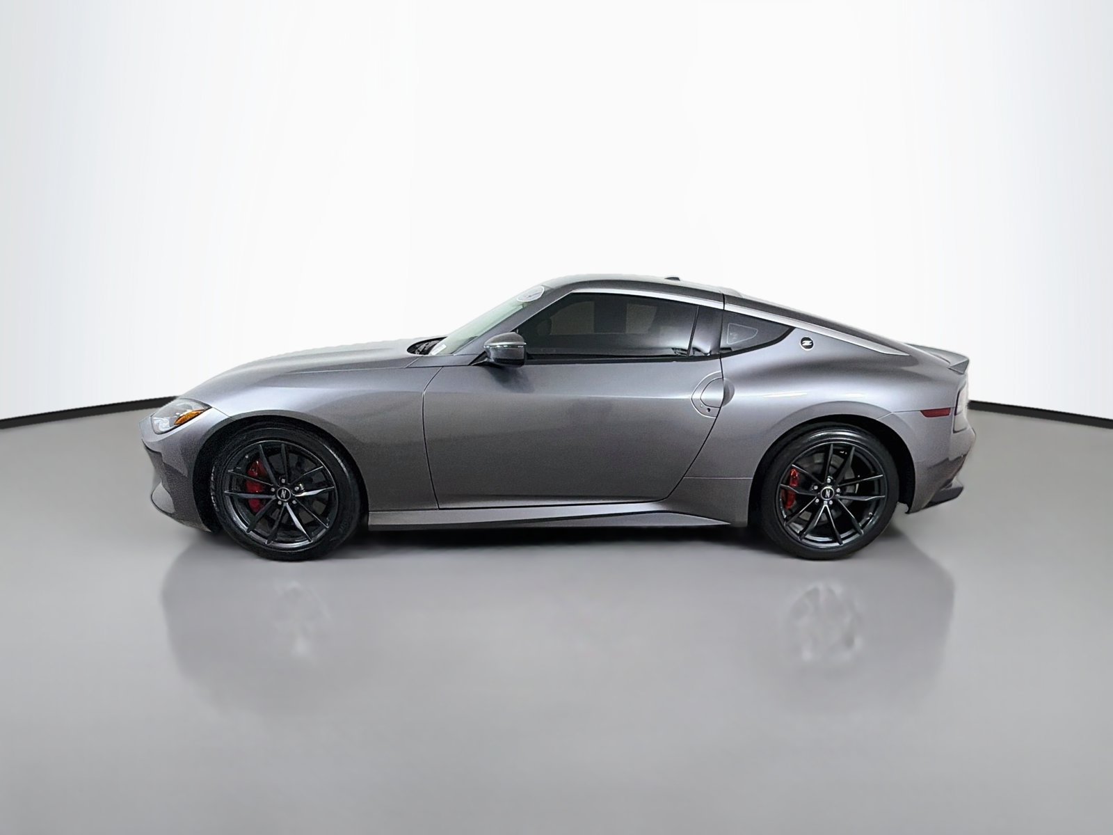 Used 2024 Nissan Z Performance w/ Floor Mat Package RWD image 2