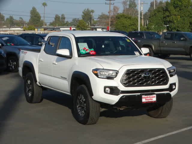 Certified 2023 Toyota Tacoma TRD Off-Road image 2