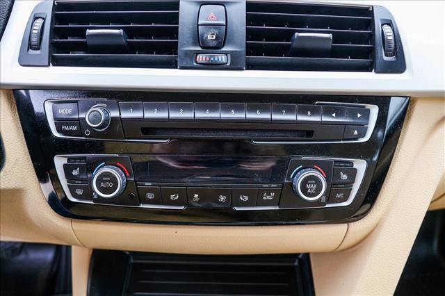 Used 2018 BMW 320i xDrive Sedan image 18