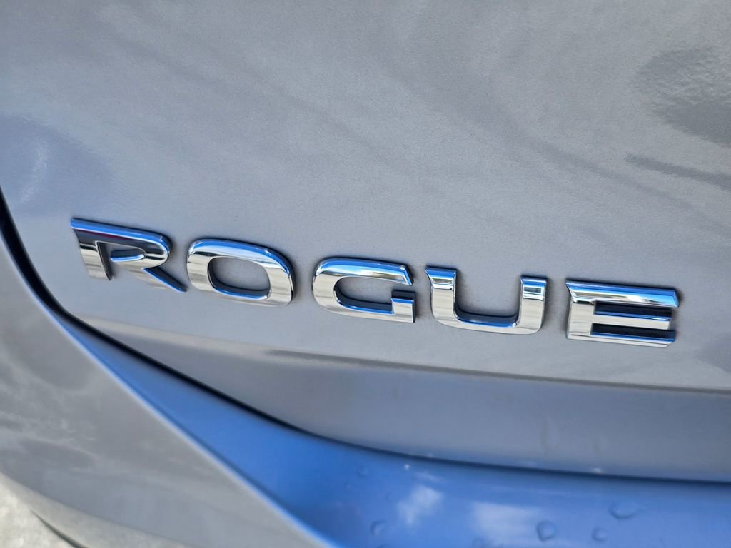 Used 2015 Nissan Rogue SL image 18