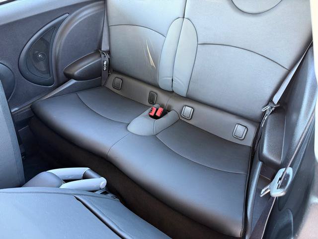 Used 2010 MINI Cooper Hardtop FWD image 5