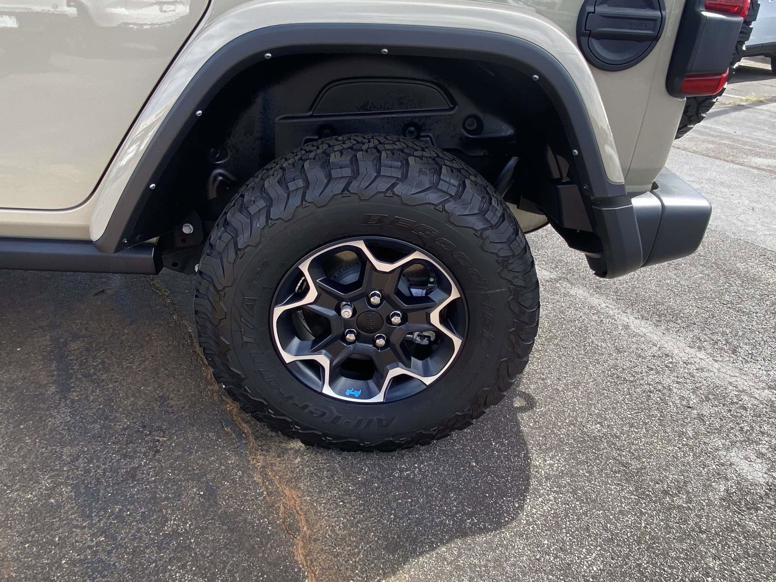 Certified 2022 Jeep Wrangler Unlimited Rubicon 4xe image 23