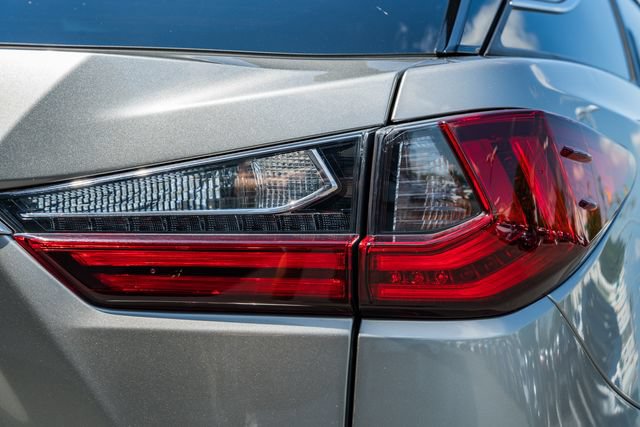 Used 2018 Lexus RX 450h AWD w/ Premium Package image 7