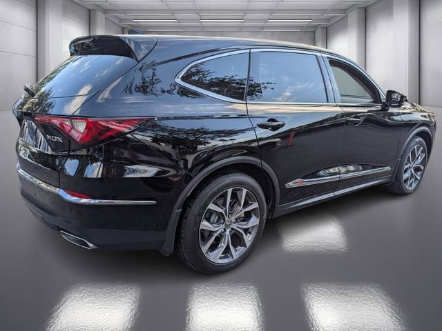 Certified 2024 Acura MDX FWD w/ Technology Package image 5