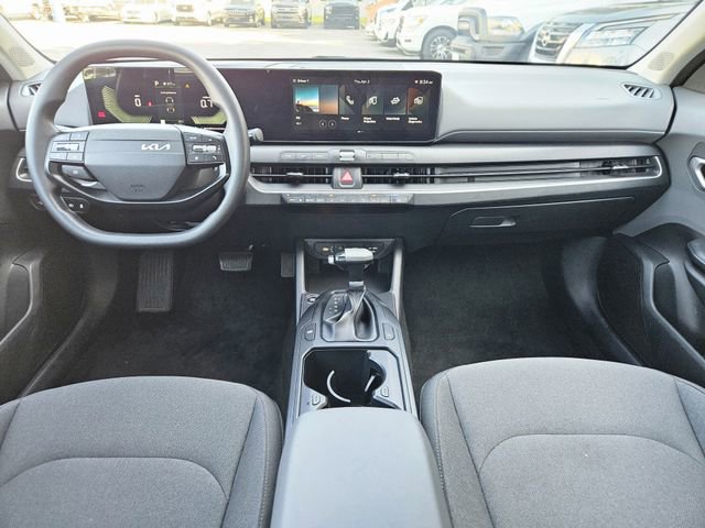 Used 2025 Kia K4 LXS image 15