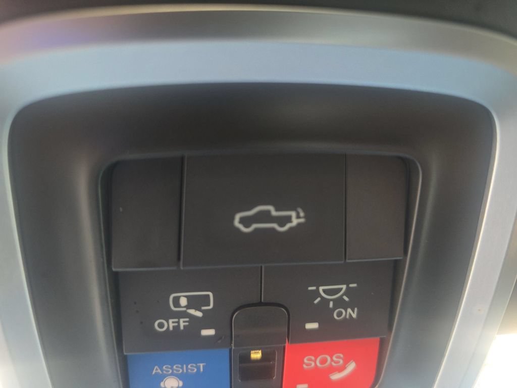 Used 2022 RAM 2500 Limited AWD/4WD image 24