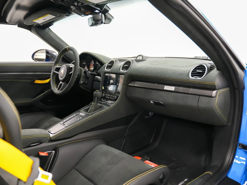 Certified 2025 Porsche 718 Boxster Spyder RS RWD image 15
