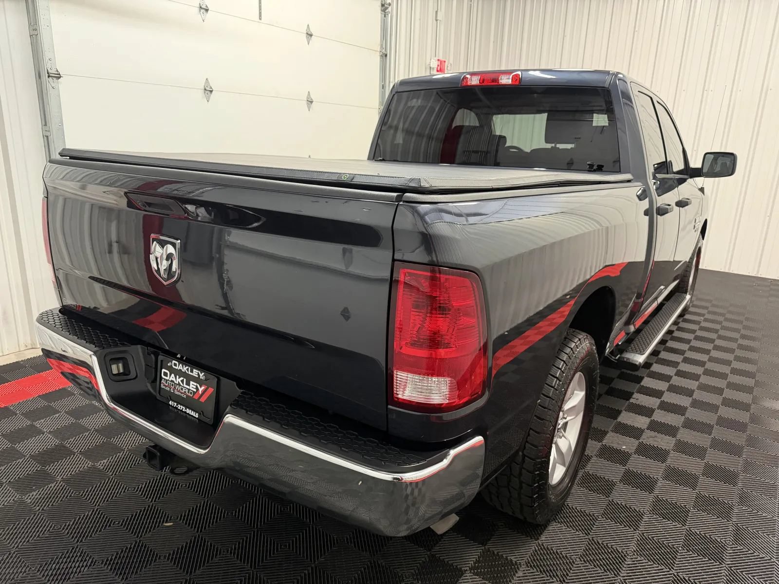 Used 2019 RAM 1500 Tradesman w/ Chrome Plus Package RWD image 17