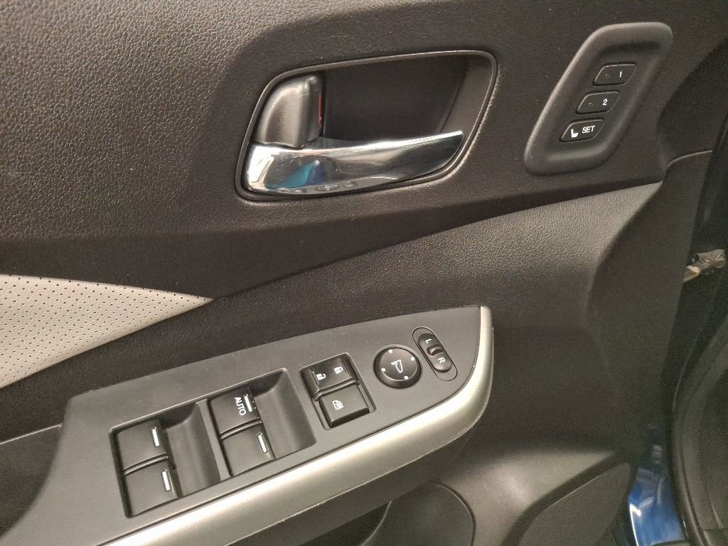 Used 2016 Honda CR-V Touring image 13