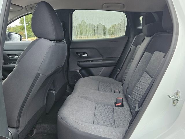 New 2026 Nissan Kicks SV image 6