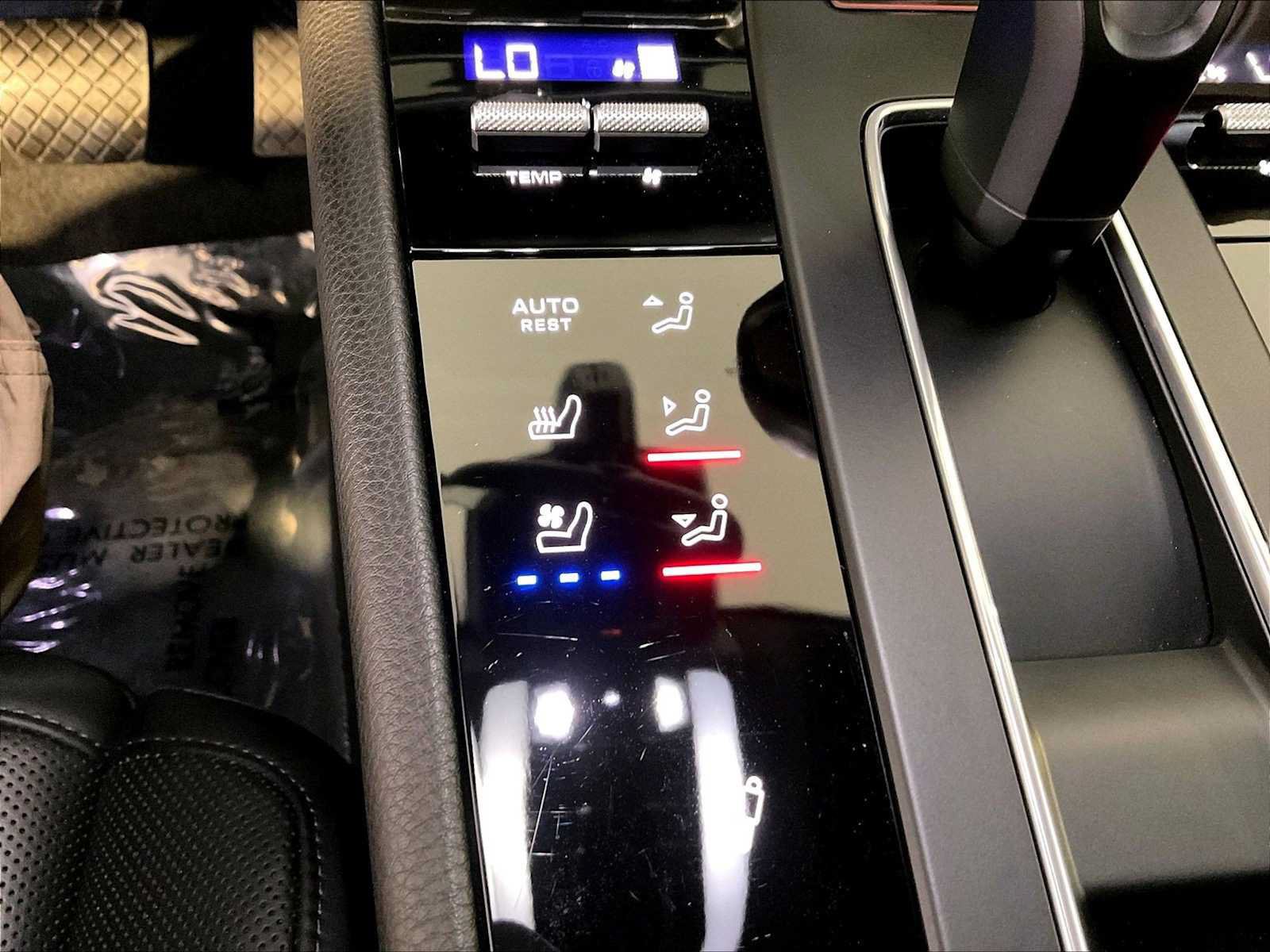 Certified 2023 Porsche Macan AWD/4WD image 37