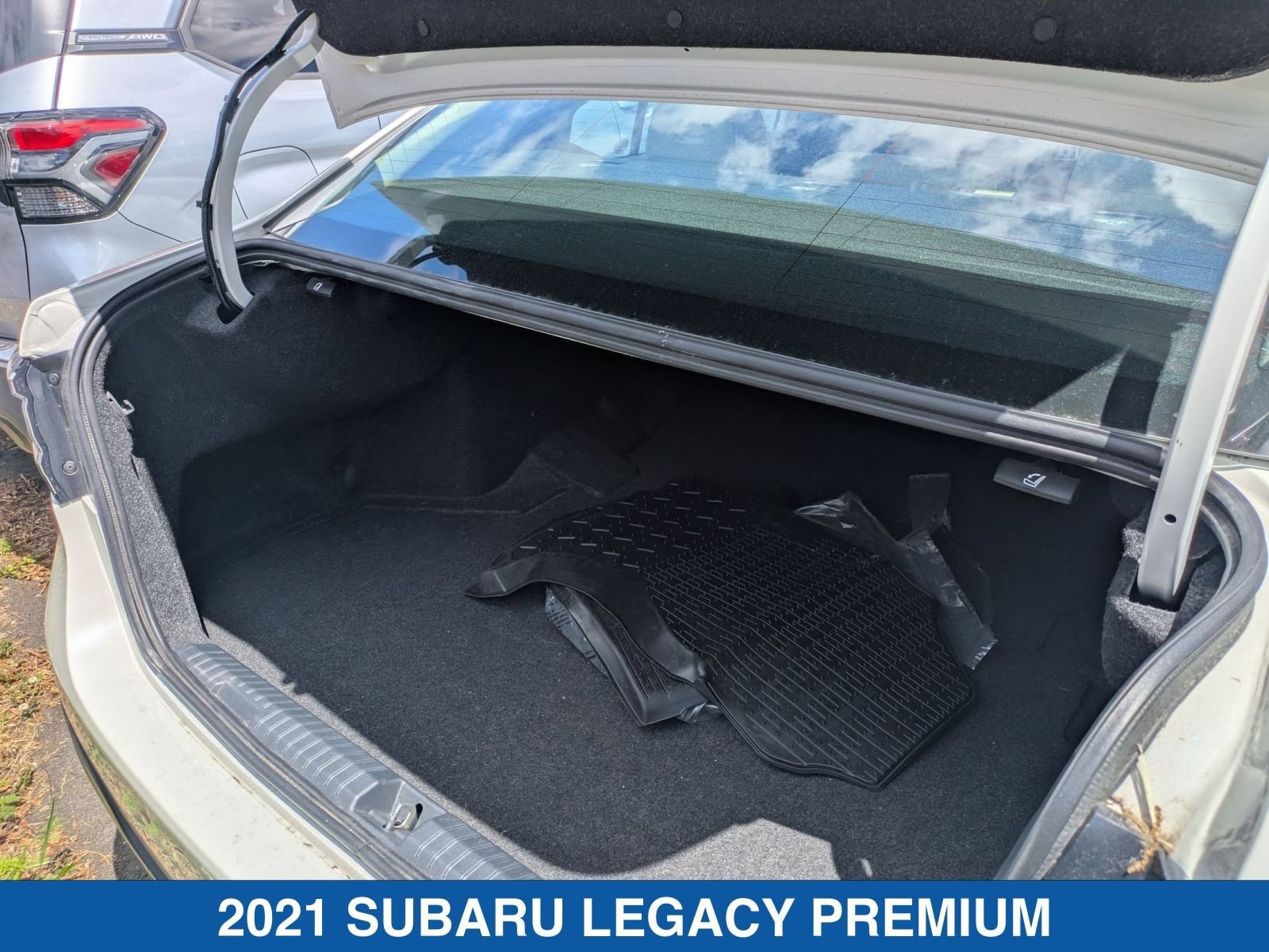 Certified 2021 Subaru Legacy Premium AWD/4WD image 30