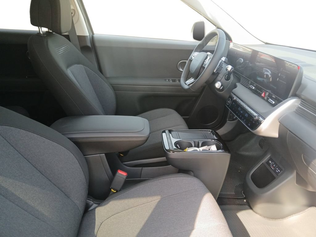 New 2027 Hyundai Ioniq 5 SE RWD image 15