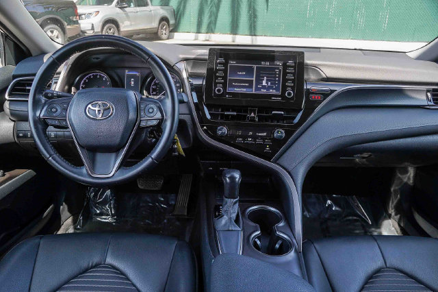 Used 2021 Toyota Camry SE FWD image 14
