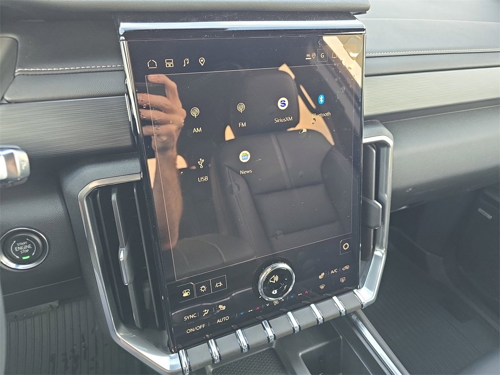 New 2026 GMC Acadia Elevation image 22