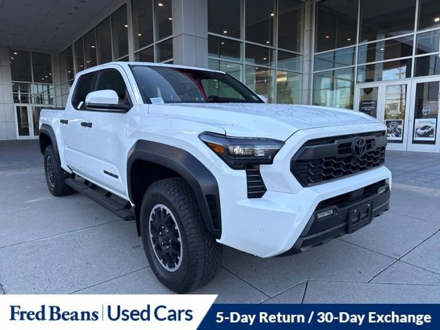 Used 2024 Toyota Tacoma TRD Off-Road w/ TRD Off Road Upgrade Package AWD/4WD image 1