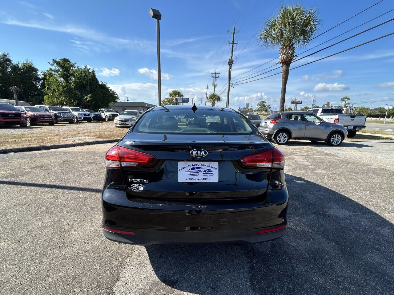 Used 2018 Kia Forte LX image 4