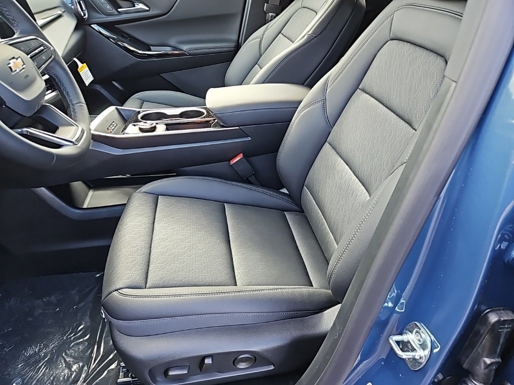 New 2026 Chevrolet Equinox LT w/ Convenience Package II image 22