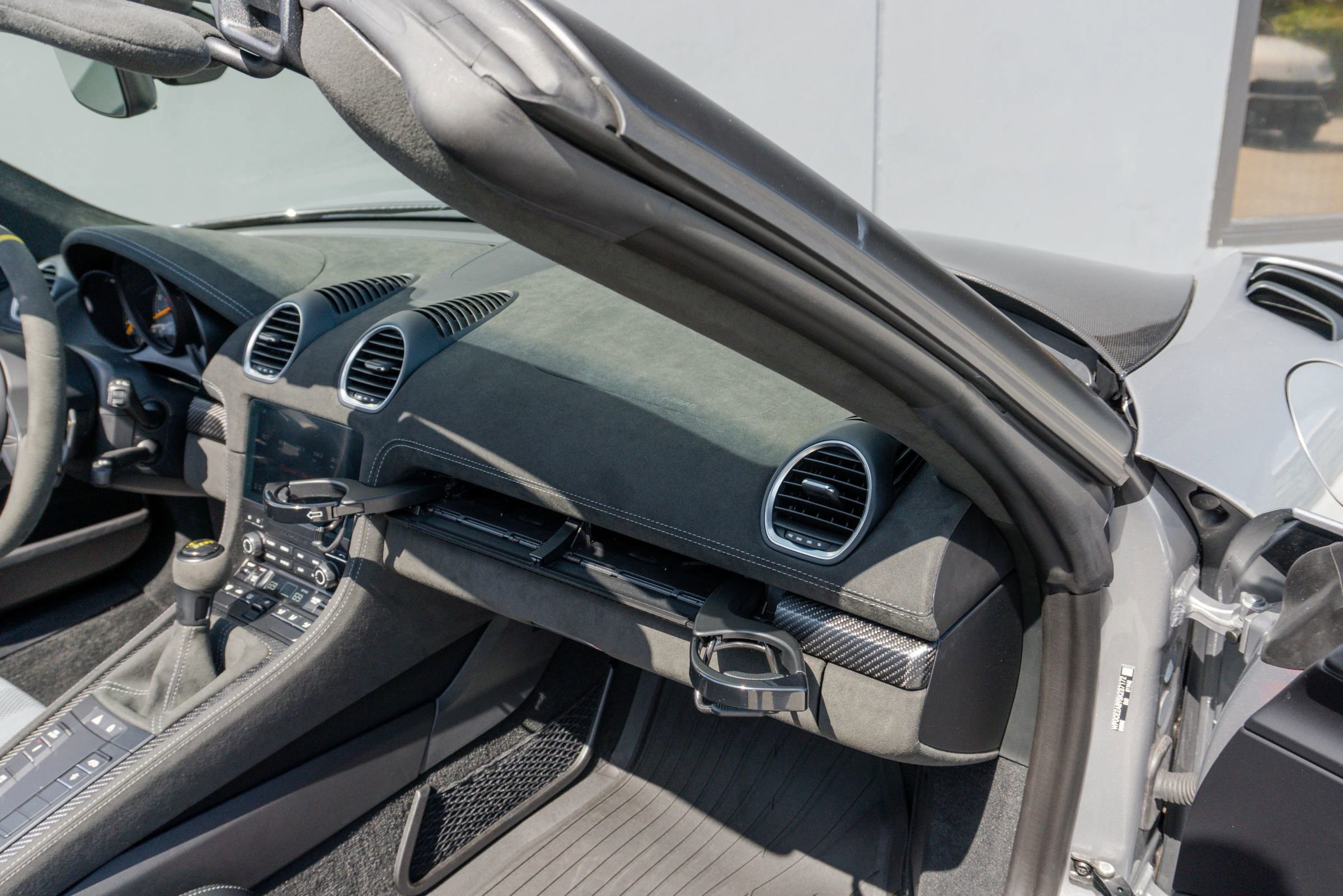 Used 2025 Porsche 718 Boxster Spyder RS RWD image 65