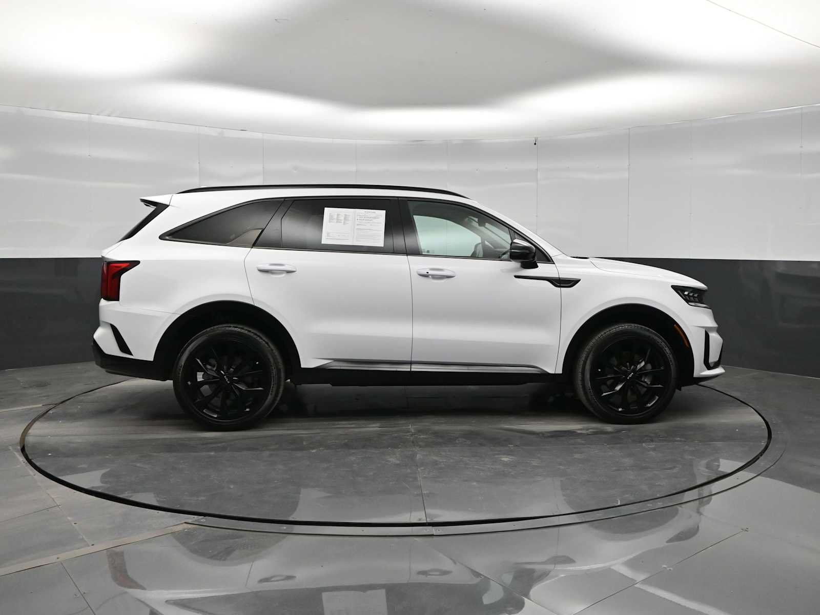 Used 2023 Kia Sorento SX AWD/4WD image 9