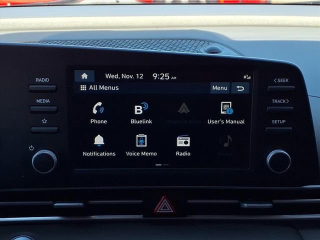 Used 2023 Hyundai Elantra SEL w/ Winter Weather Package FWD image 11