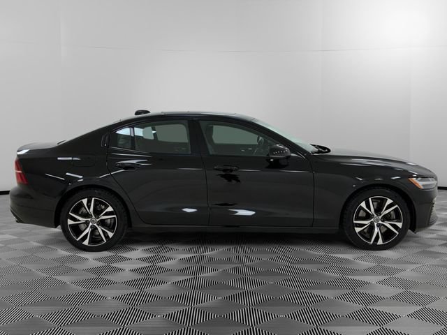 Used 2021 Volvo S60 T8 R-Design Expression AWD/4WD image 6