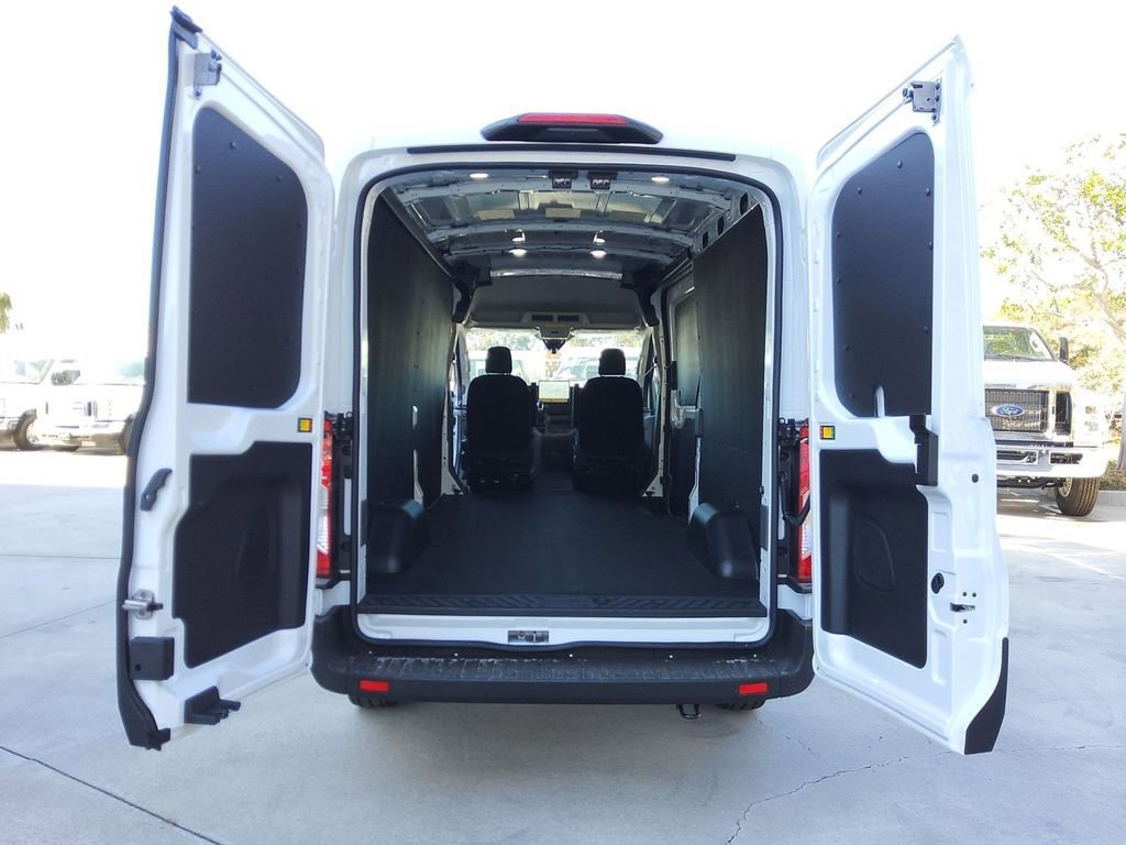 New 2026 Ford Transit 250 148 Medium Roof w/ Load Area Protection Package RWD image 14