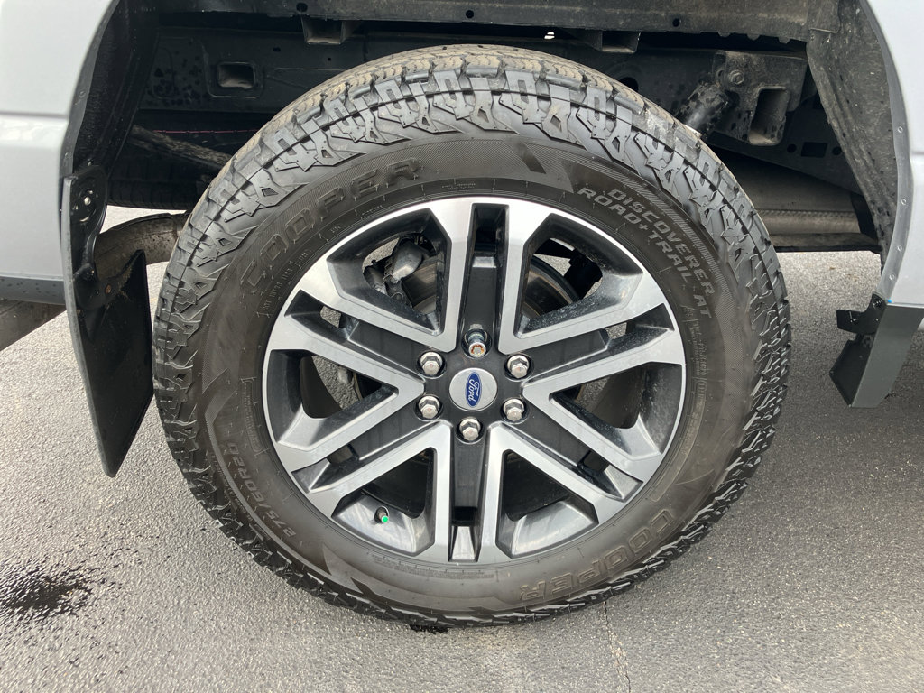 Used 2022 Ford F150 XL w/ STX Appearance Package AWD/4WD image 12
