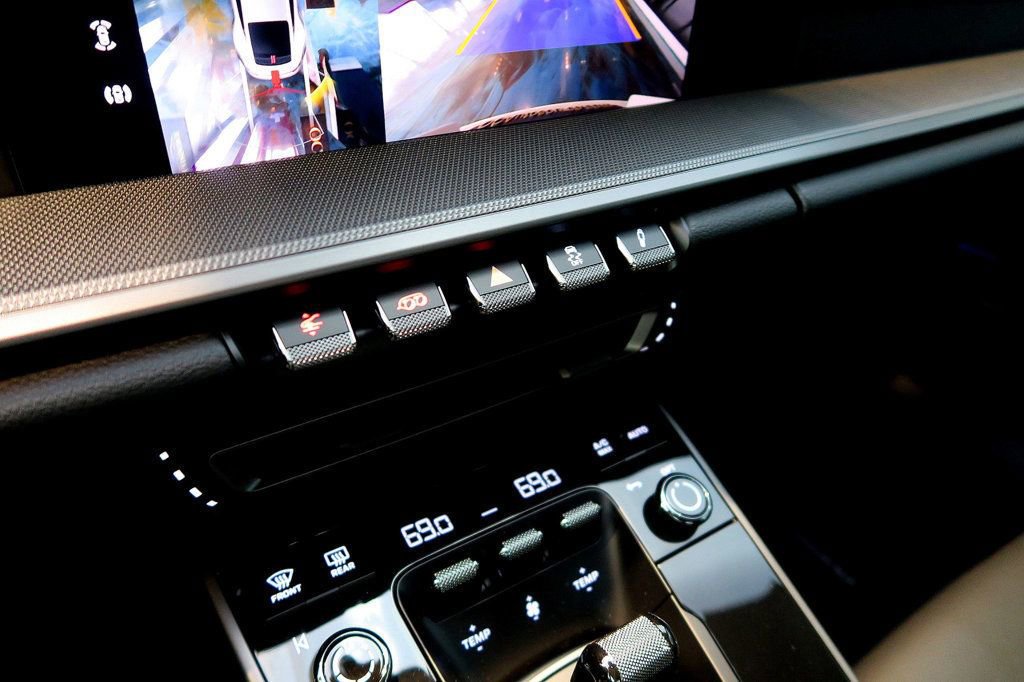 Used 2024 Porsche 911 Carrera S image 19