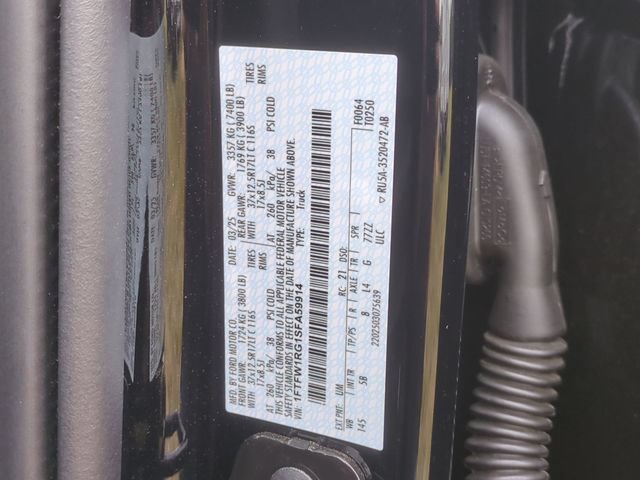 Used 2025 Ford F150 Raptor AWD/4WD image 38
