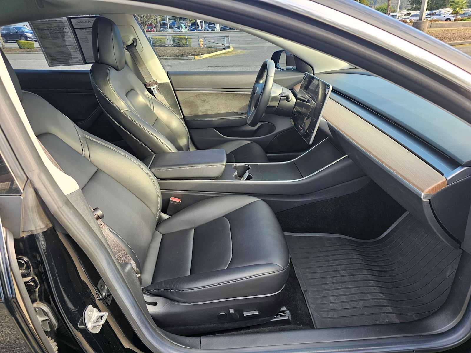 Used 2018 Tesla Model 3 Long Range image 11