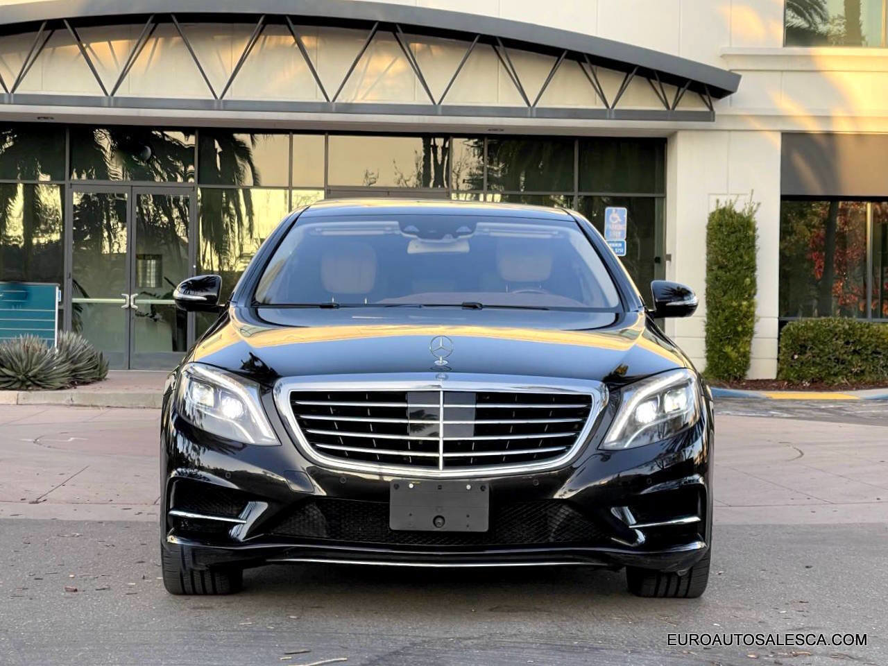 Used 2016 Mercedes-Benz S 550 Sedan image 2