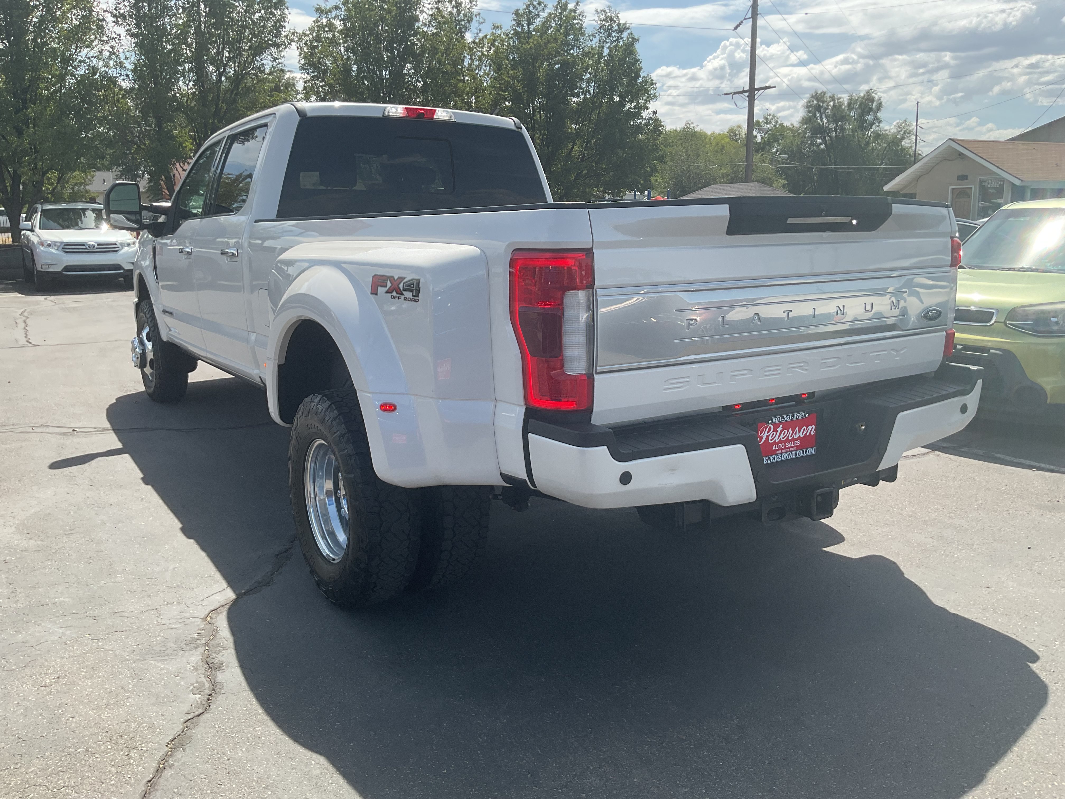 Used 2019 Ford F350 Platinum w/ Platinum Ultimate Package AWD/4WD image 6