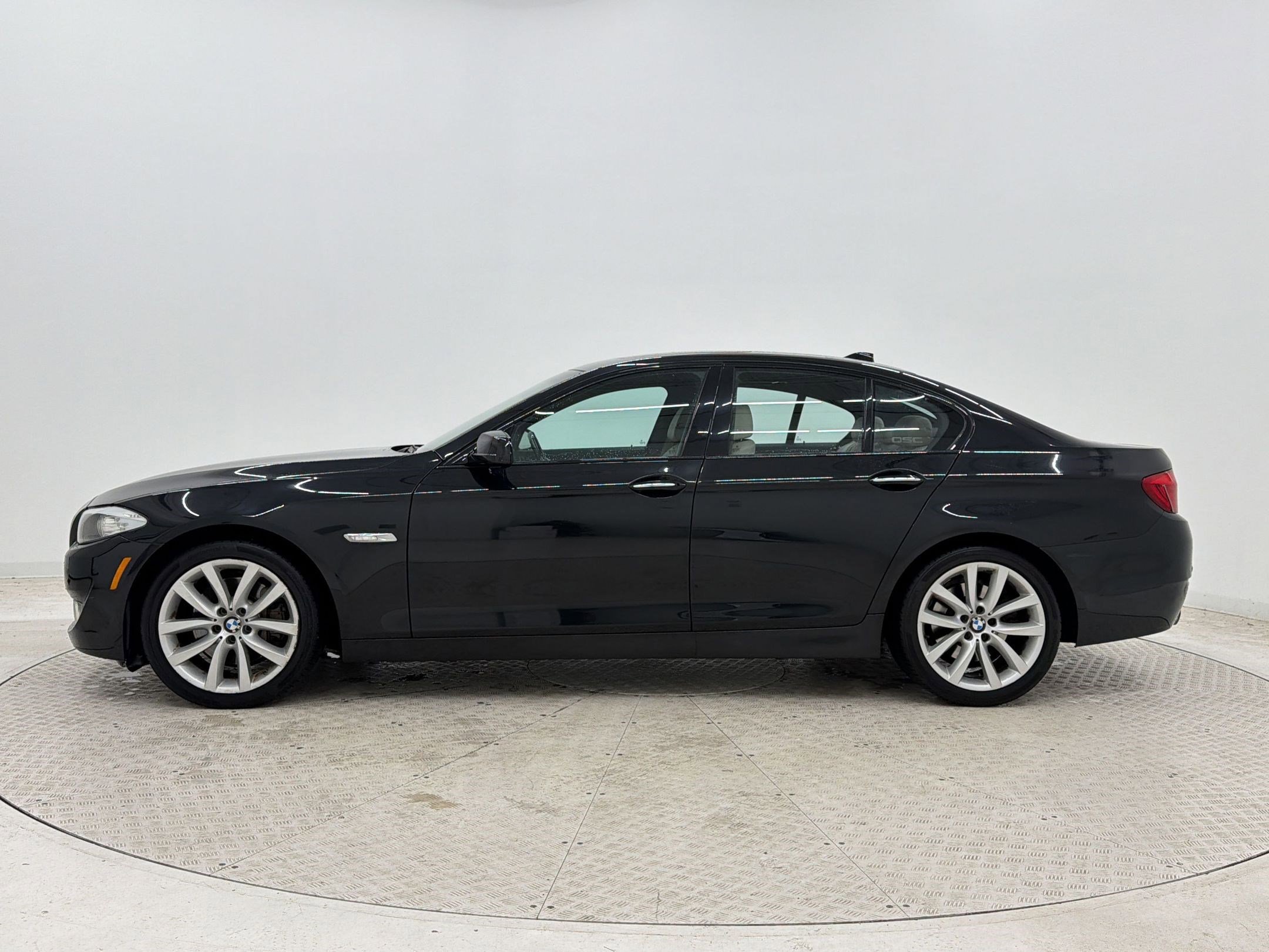 Used 2012 BMW 535i Sedan RWD image 2