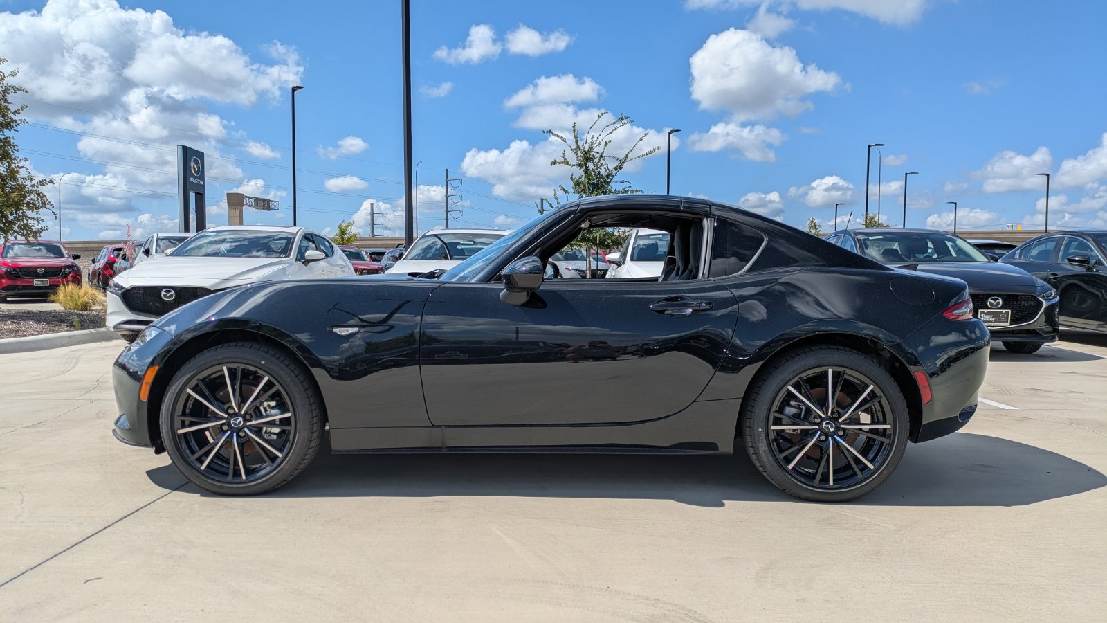 New 2026 MAZDA MX-5 Miata RF Grand Touring RWD image 3