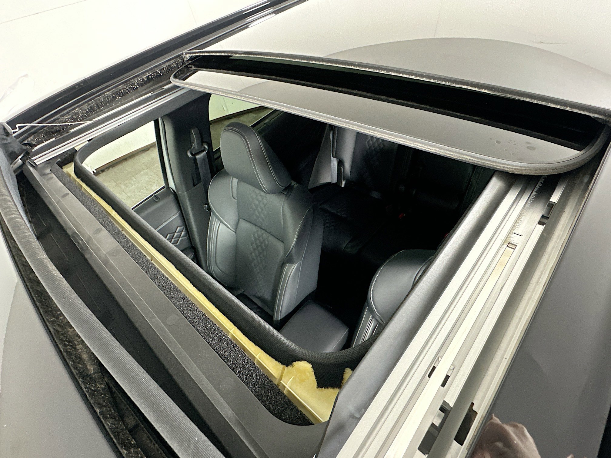 Used 2025 Mitsubishi Outlander SEL image 41